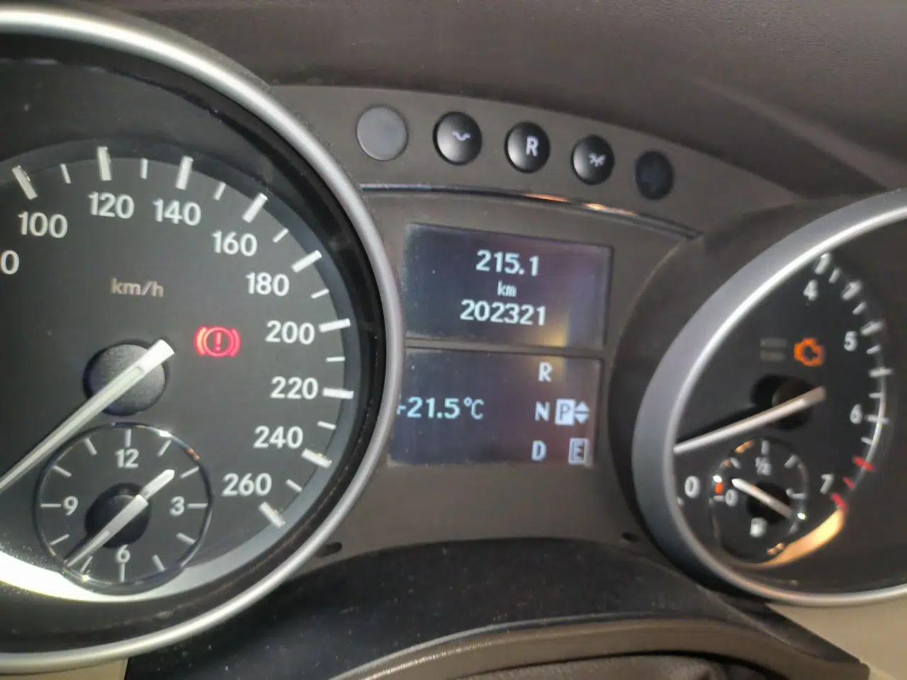 Mercedes-Benz R-Class 2011 R 300 L Business Model — миниатюра 13