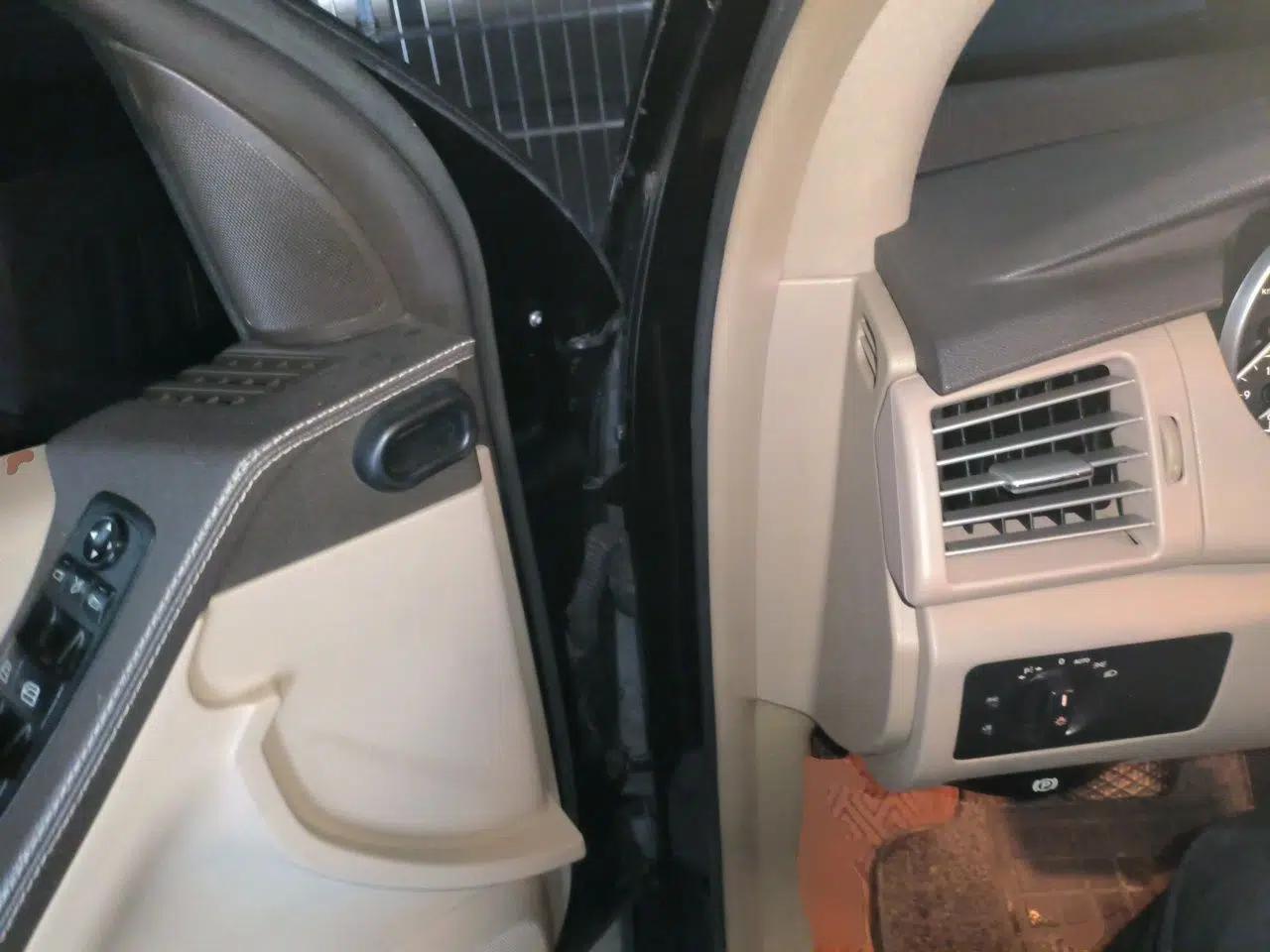 Mercedes-Benz R-Class 2011 R 300 L Business Model — миниатюра 17