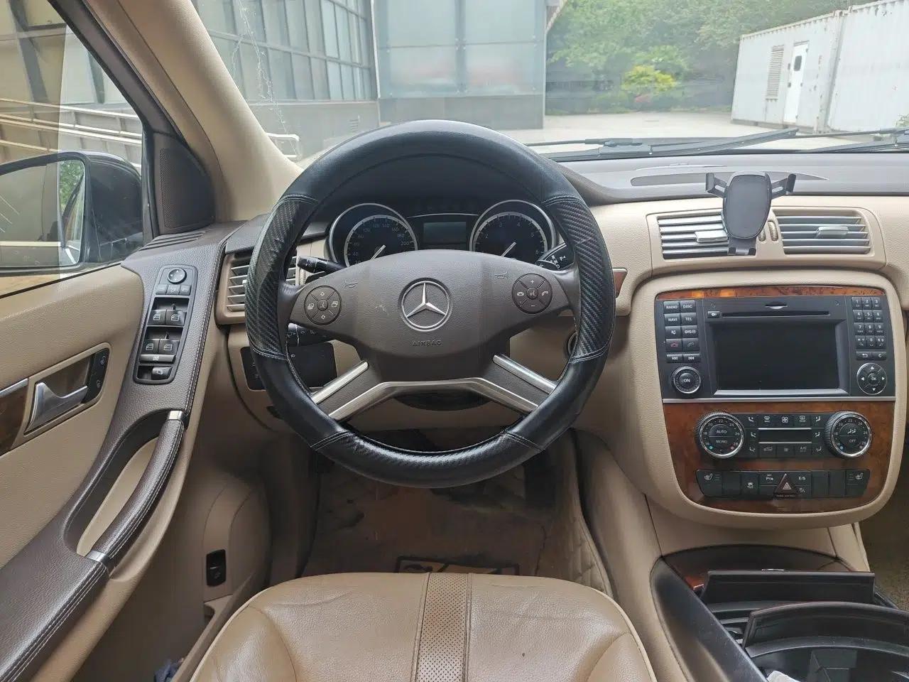 Mercedes-Benz R-Class 2011 R 350 L 4MATIC — миниатюра 11