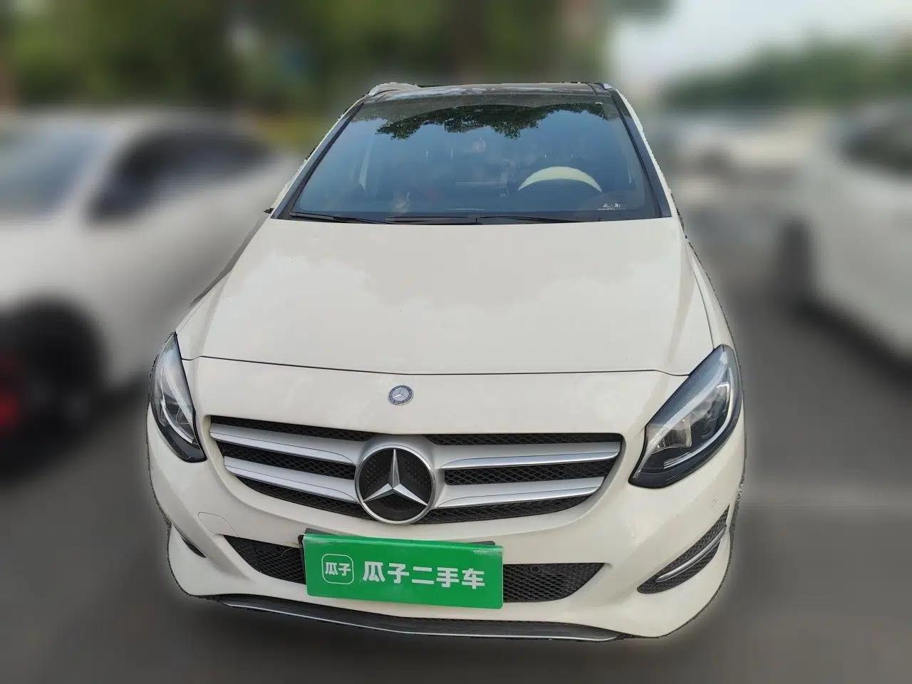 Mercedes-Benz B-Class 2015 B 200 Fashion Model — миниатюра 2
