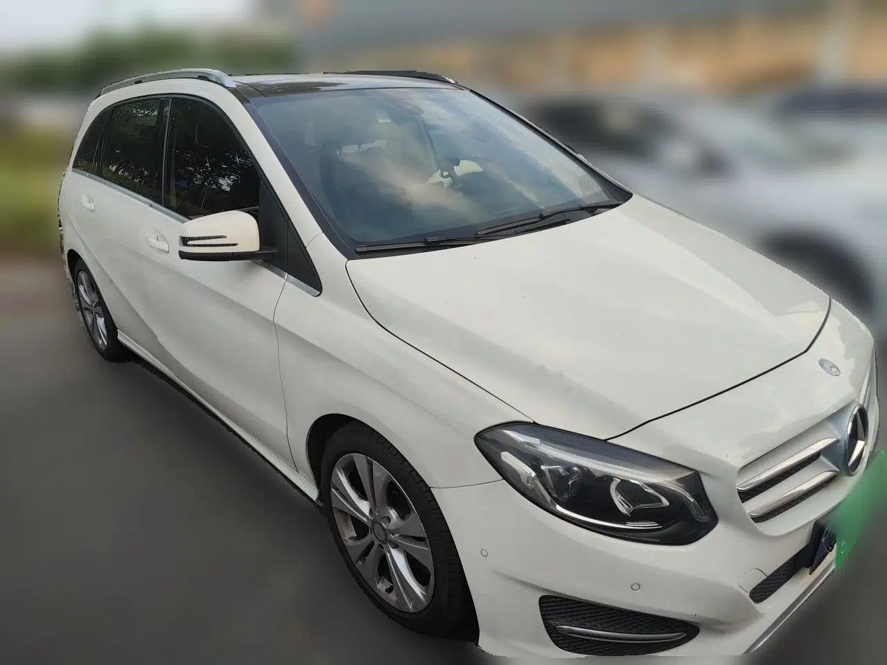Mercedes-Benz B-Class 2015 B 200 Fashion Model — миниатюра 3