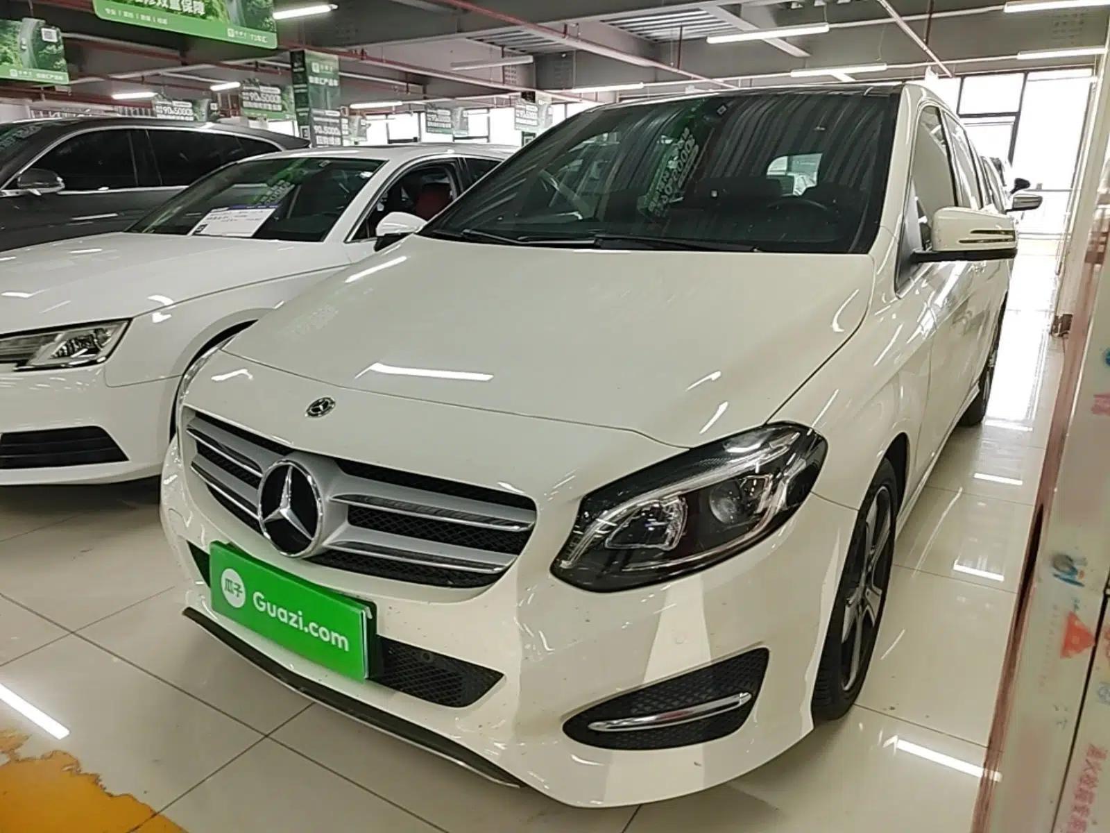 Mercedes-Benz B-Class 2018 B 200 Fashion Model — миниатюра 1