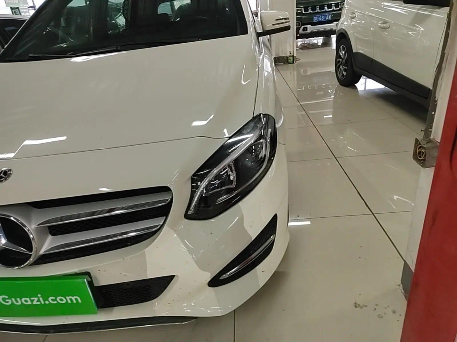 Mercedes-Benz B-Class 2018 B 200 Fashion Model — миниатюра 9