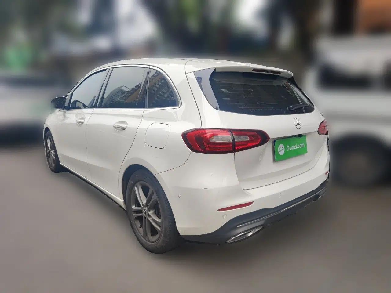Mercedes-Benz B-Class 2020 B 180 — миниатюра 4