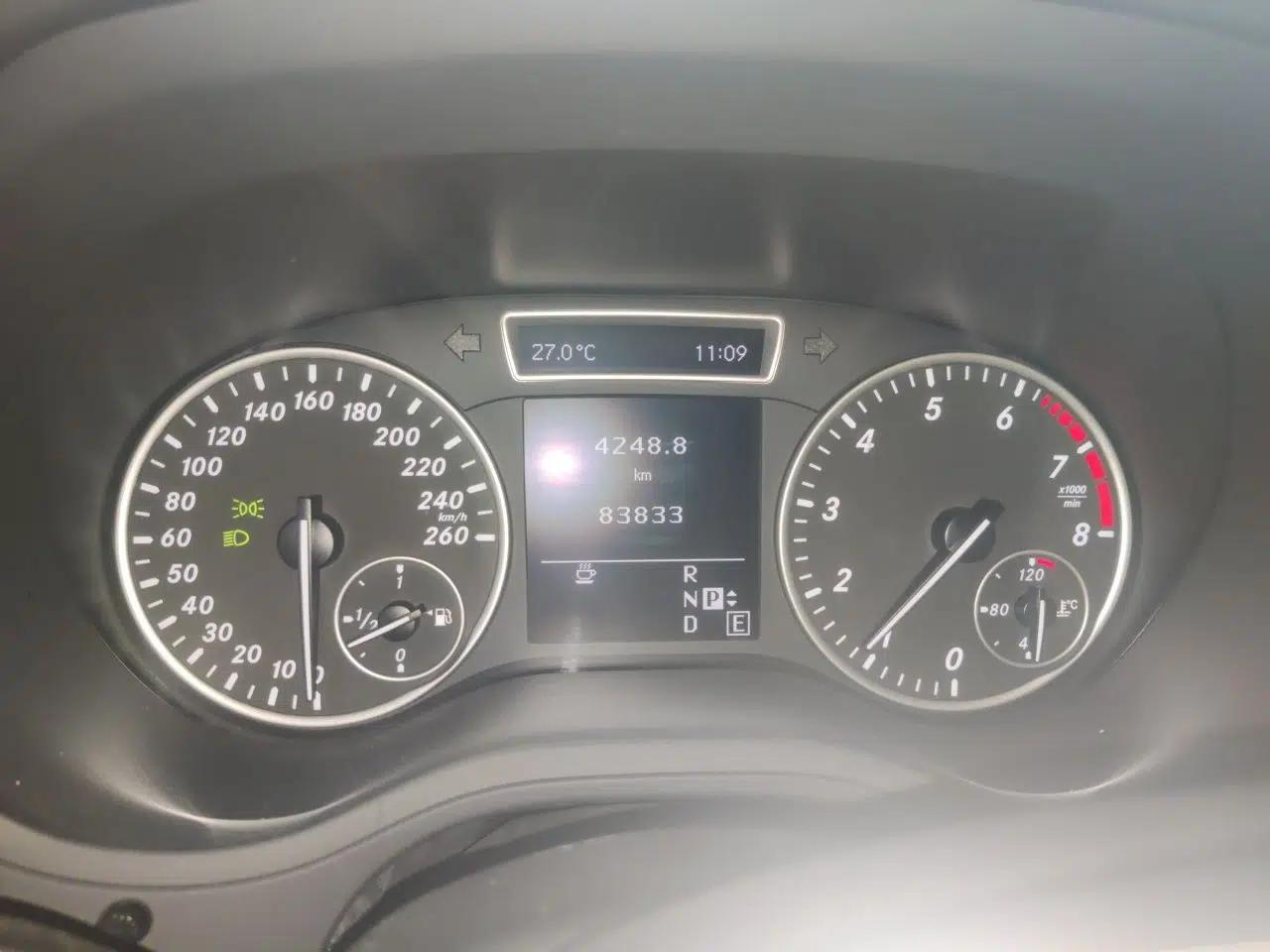 Mercedes-Benz B-Class 2012 B 180 — миниатюра 12