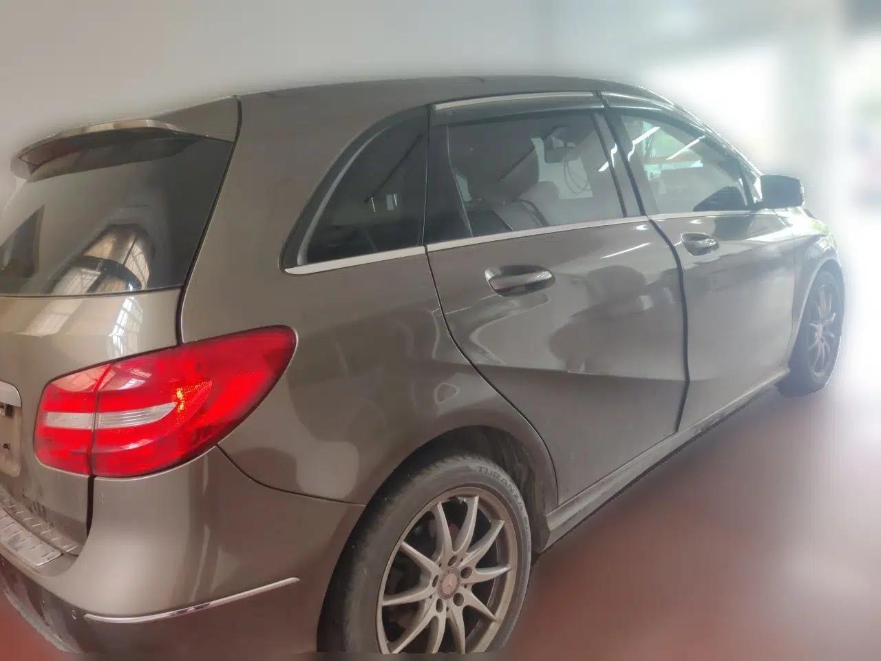 Mercedes-Benz B-Class 2012 B 180 — миниатюра 6