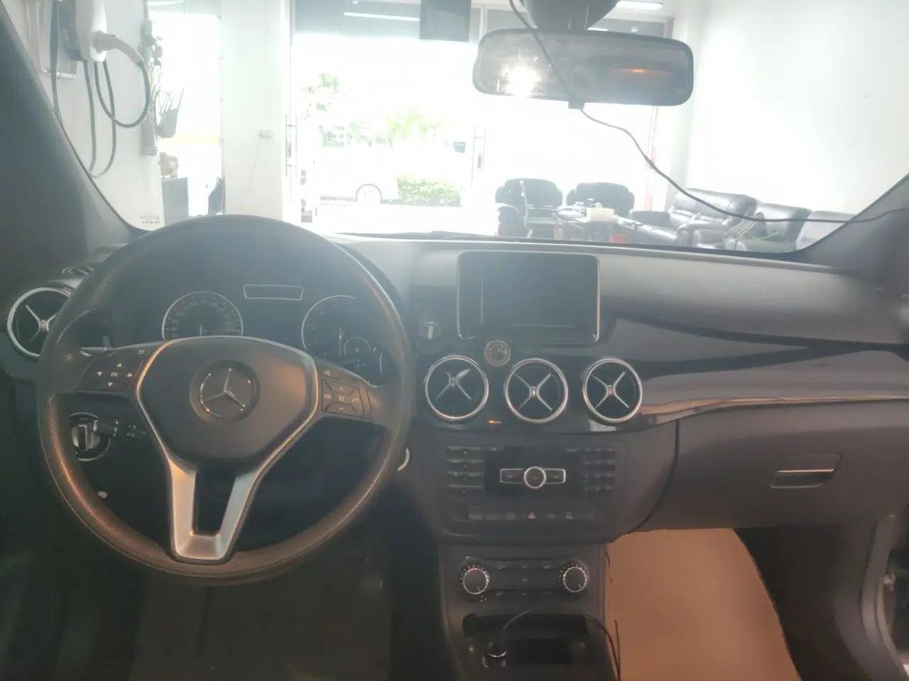 Mercedes-Benz B-Class 2012 B 180 — миниатюра 10