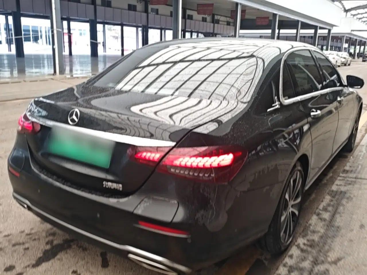 Mercedes-Benz E-Class New Energy 2023 E 350 e L Plug-in Hybrid Sedan — миниатюра 6