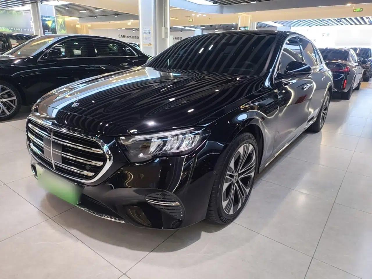 Mercedes-Benz E-Class New Energy 2024 E 350 e L Plug-in Hybrid Sedan — миниатюра 1