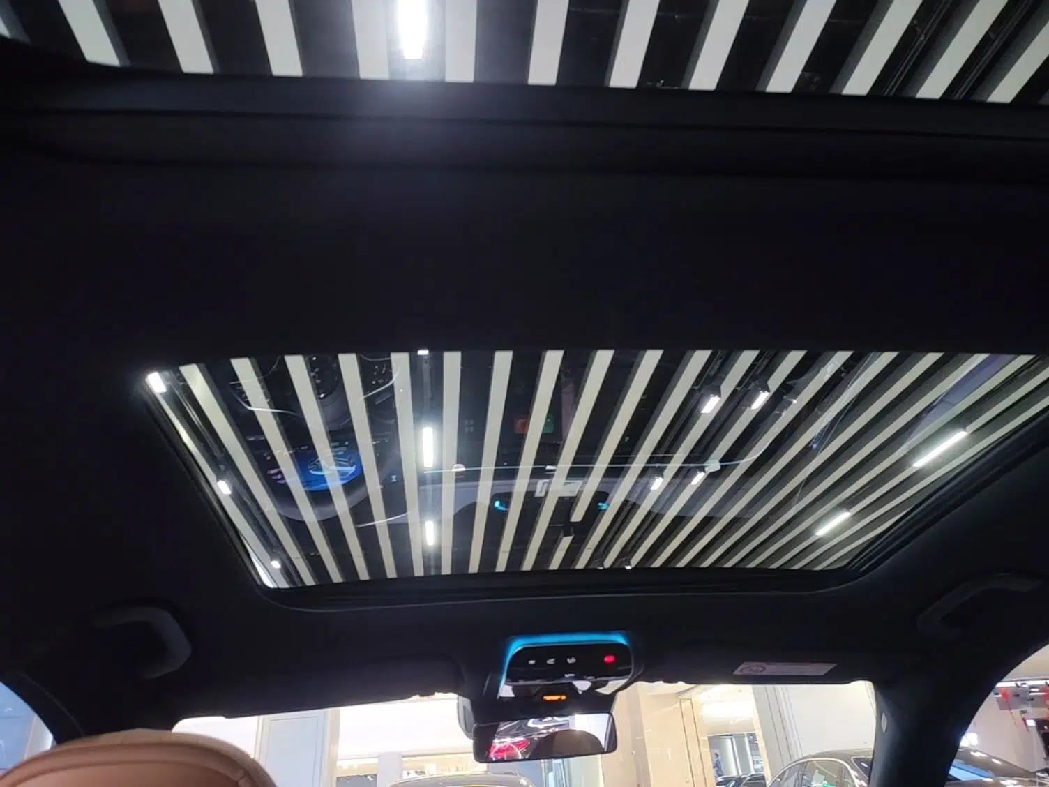 Mercedes-Benz E-Class New Energy 2024 E 350 e L Plug-in Hybrid Sedan — миниатюра 20
