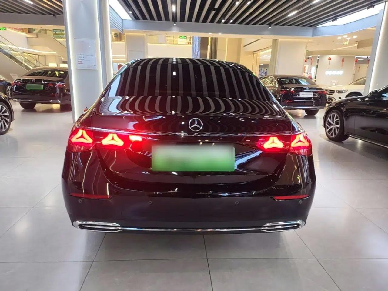 Mercedes-Benz E-Class New Energy 2024 E 350 e L Plug-in Hybrid Sedan — миниатюра 3