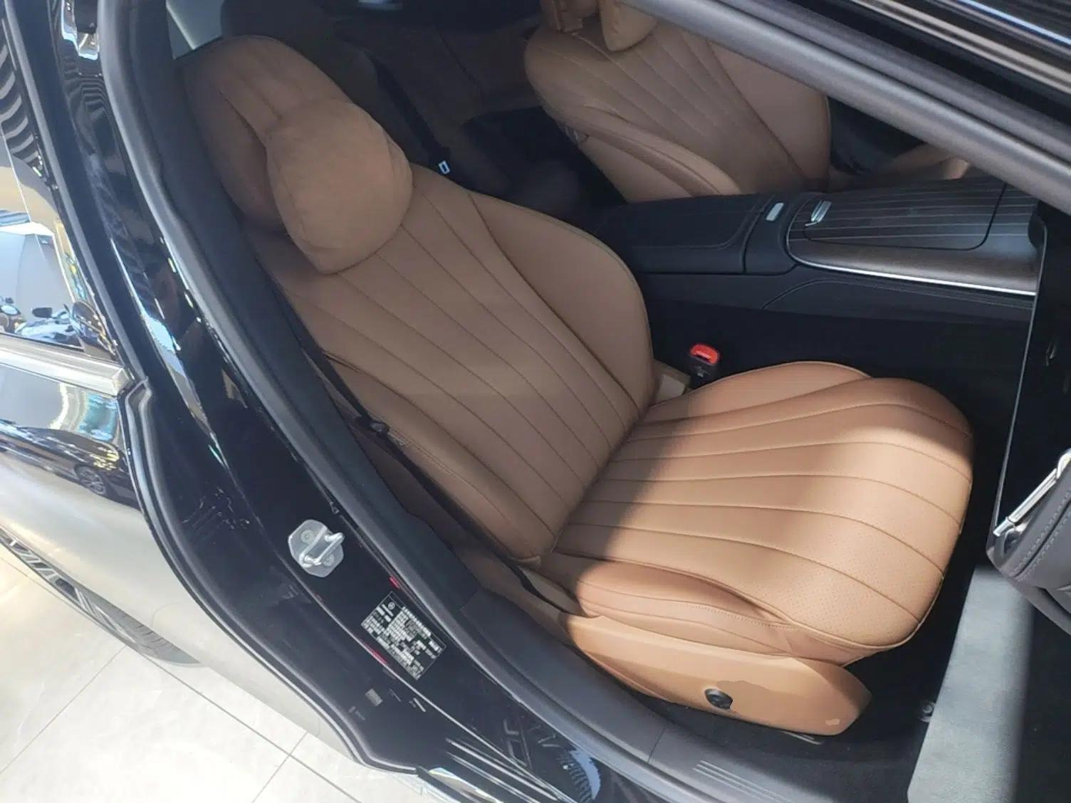 Mercedes-Benz E-Class New Energy 2024 E 350 e L Plug-in Hybrid Sedan — миниатюра 23