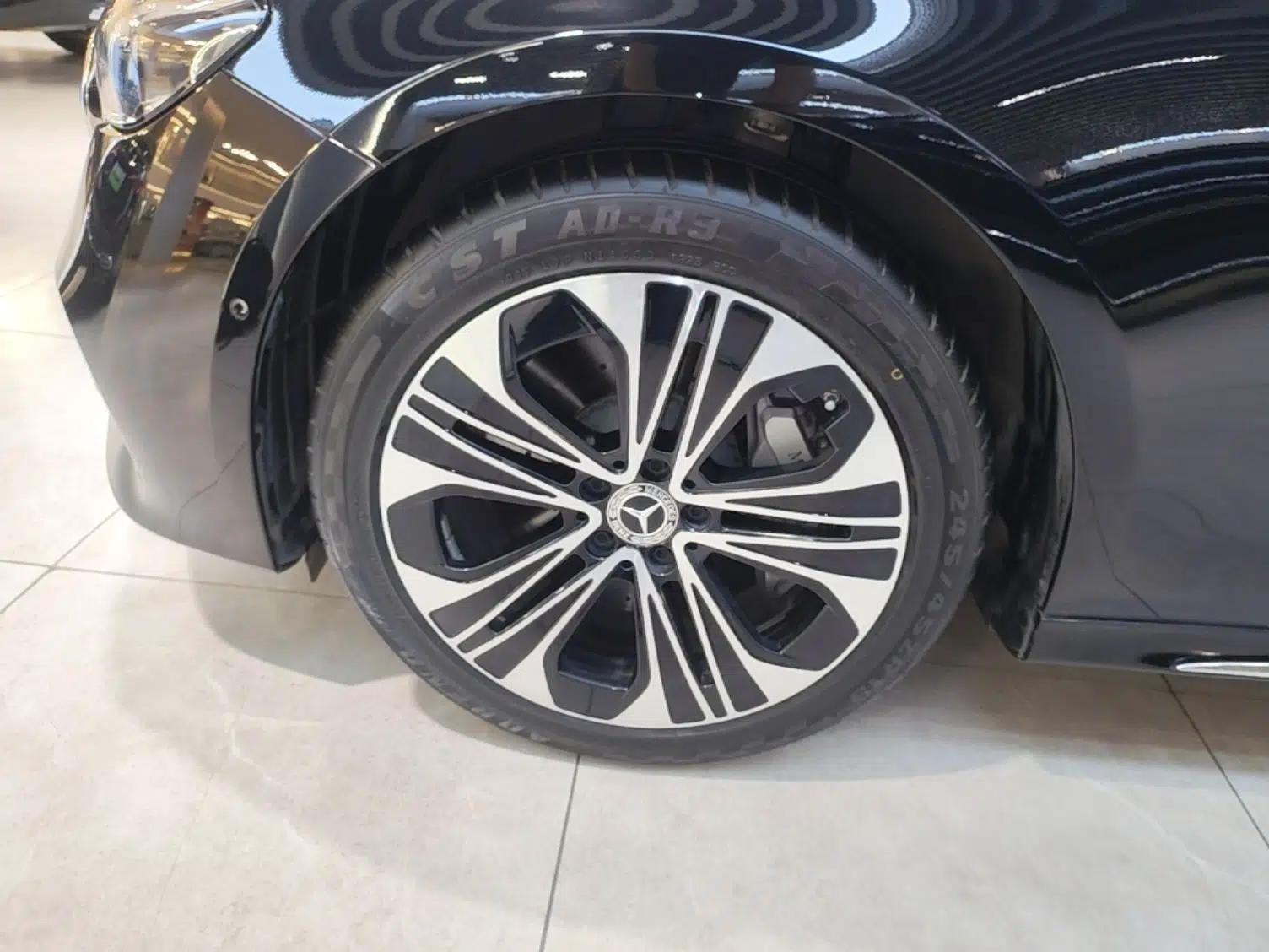 Mercedes-Benz E-Class New Energy 2024 E 350 e L Plug-in Hybrid Sedan — миниатюра 9
