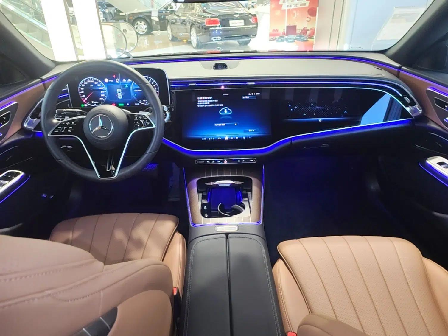 Mercedes-Benz E-Class New Energy 2024 E 350 e L Plug-in Hybrid Sedan — миниатюра 12