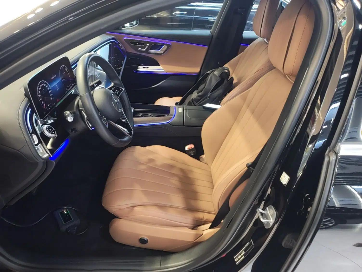 Mercedes-Benz E-Class New Energy 2024 E 350 e L Plug-in Hybrid Sedan — миниатюра 17