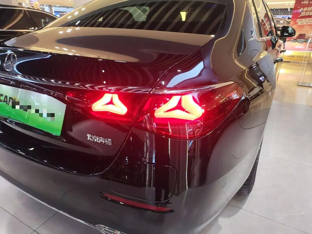Mercedes-Benz E-Class New Energy 2024 E 350 e L Plug-in Hybrid Sedan — миниатюра 8