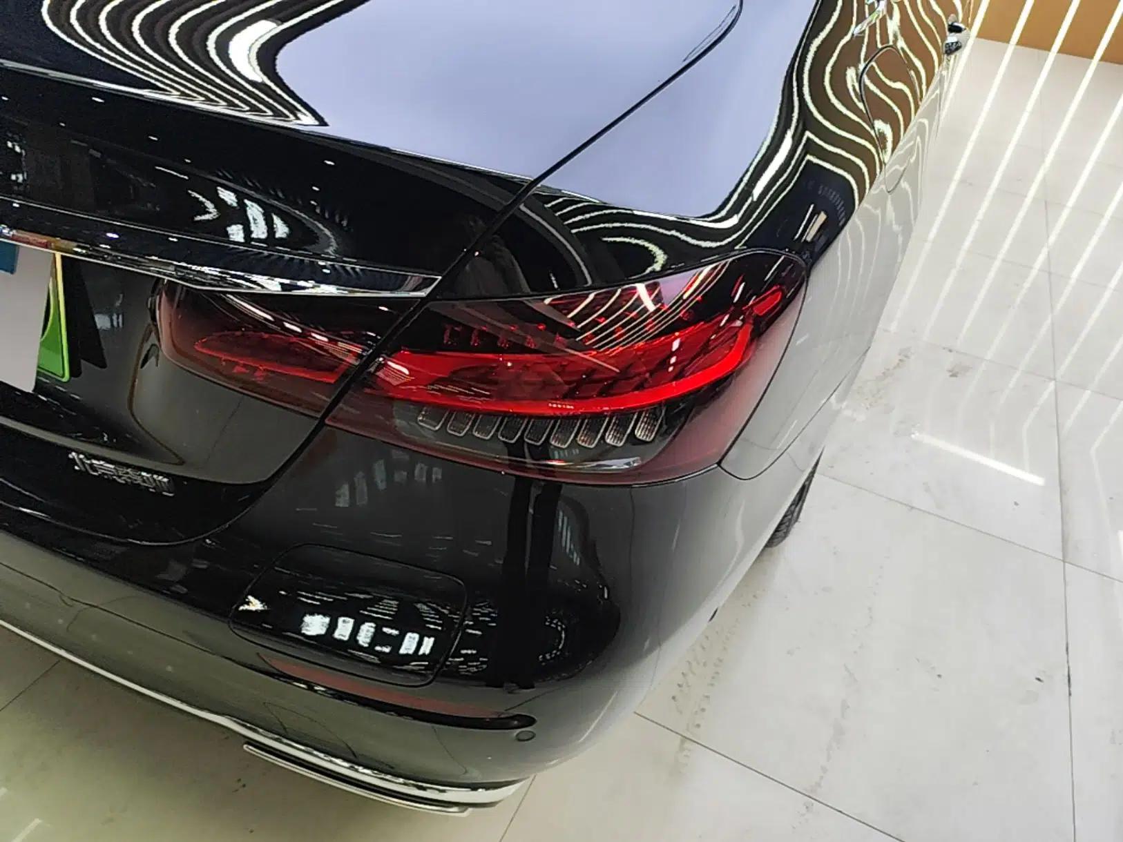 Mercedes-Benz E-Class New Energy 2022 Restyled E 350 e L Plug-in Hybrid Sedan — миниатюра 7