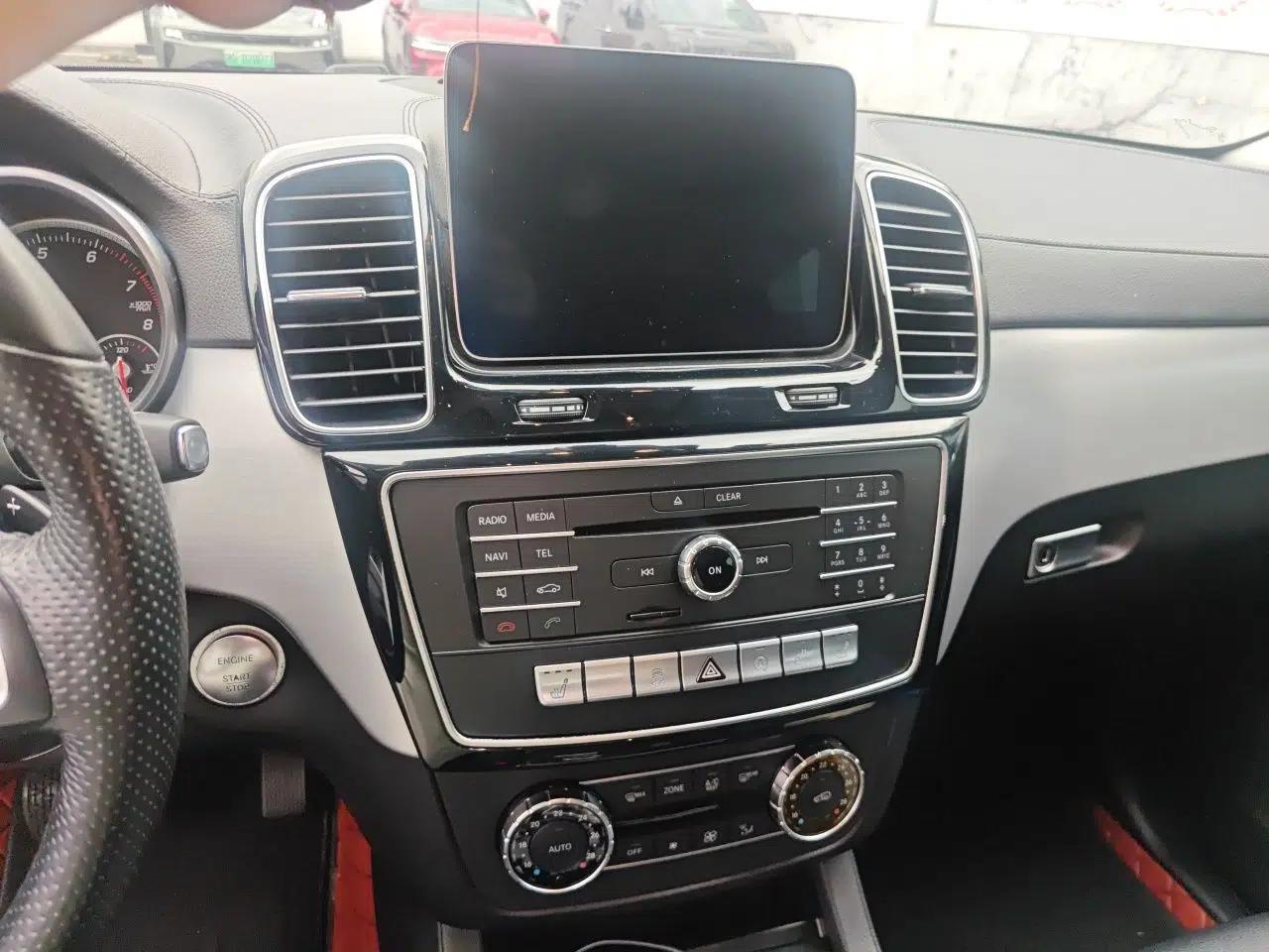 Mercedes-Benz GLE Coupe 2015 GLE 320 4MATIC Coupe SUV — миниатюра 14
