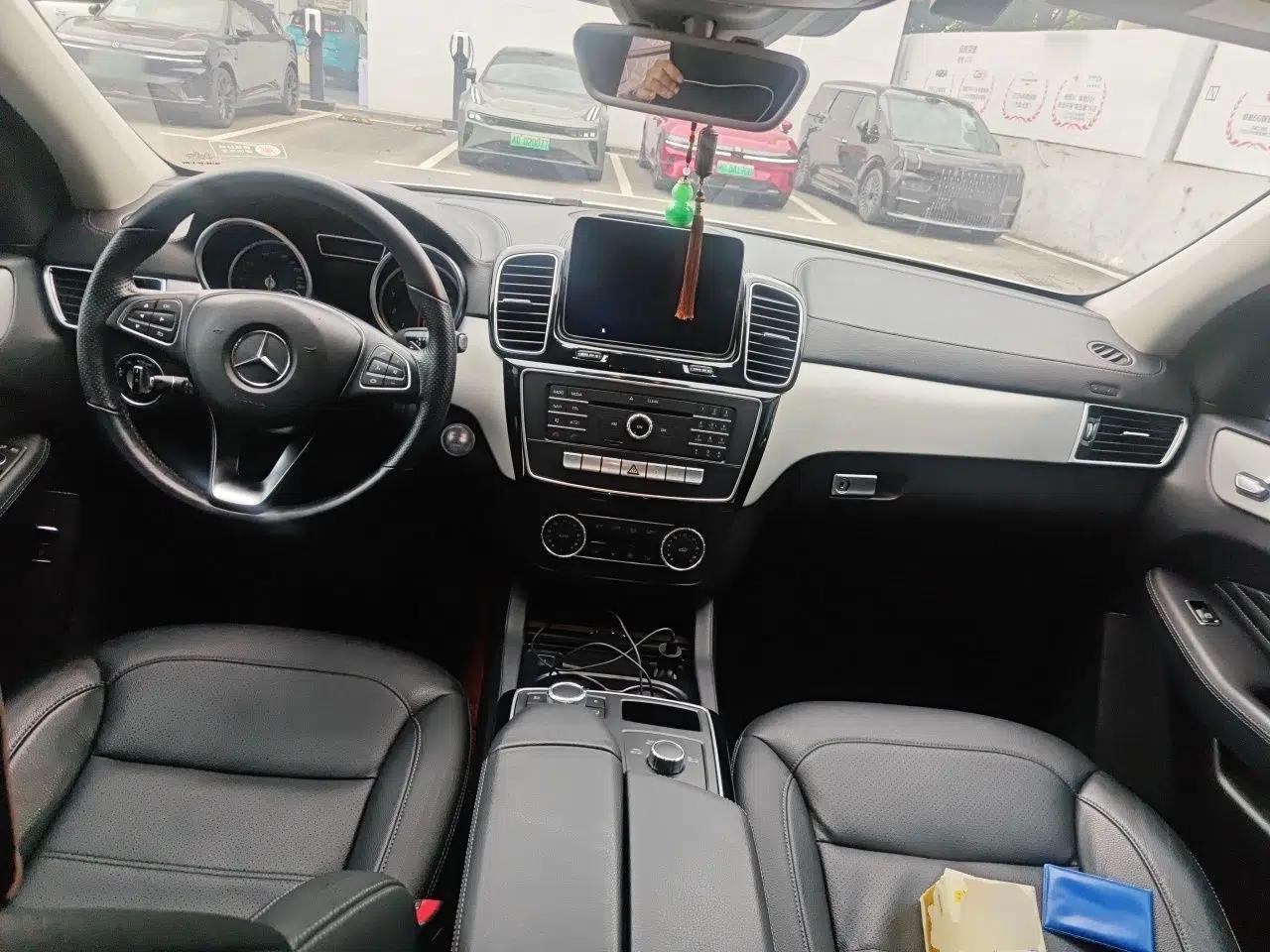 Mercedes-Benz GLE Coupe 2015 GLE 320 4MATIC Coupe SUV — миниатюра 10