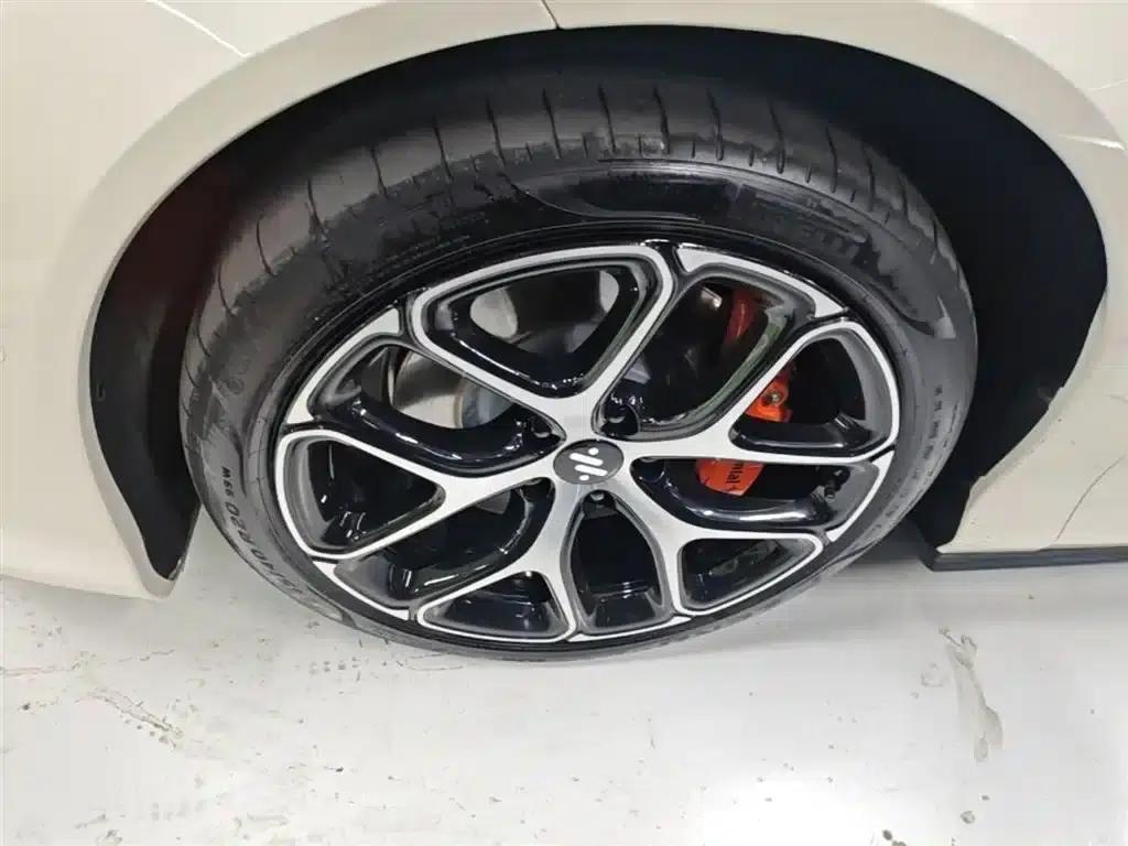 Zhiji L6 2025 Ultra — миниатюра 23