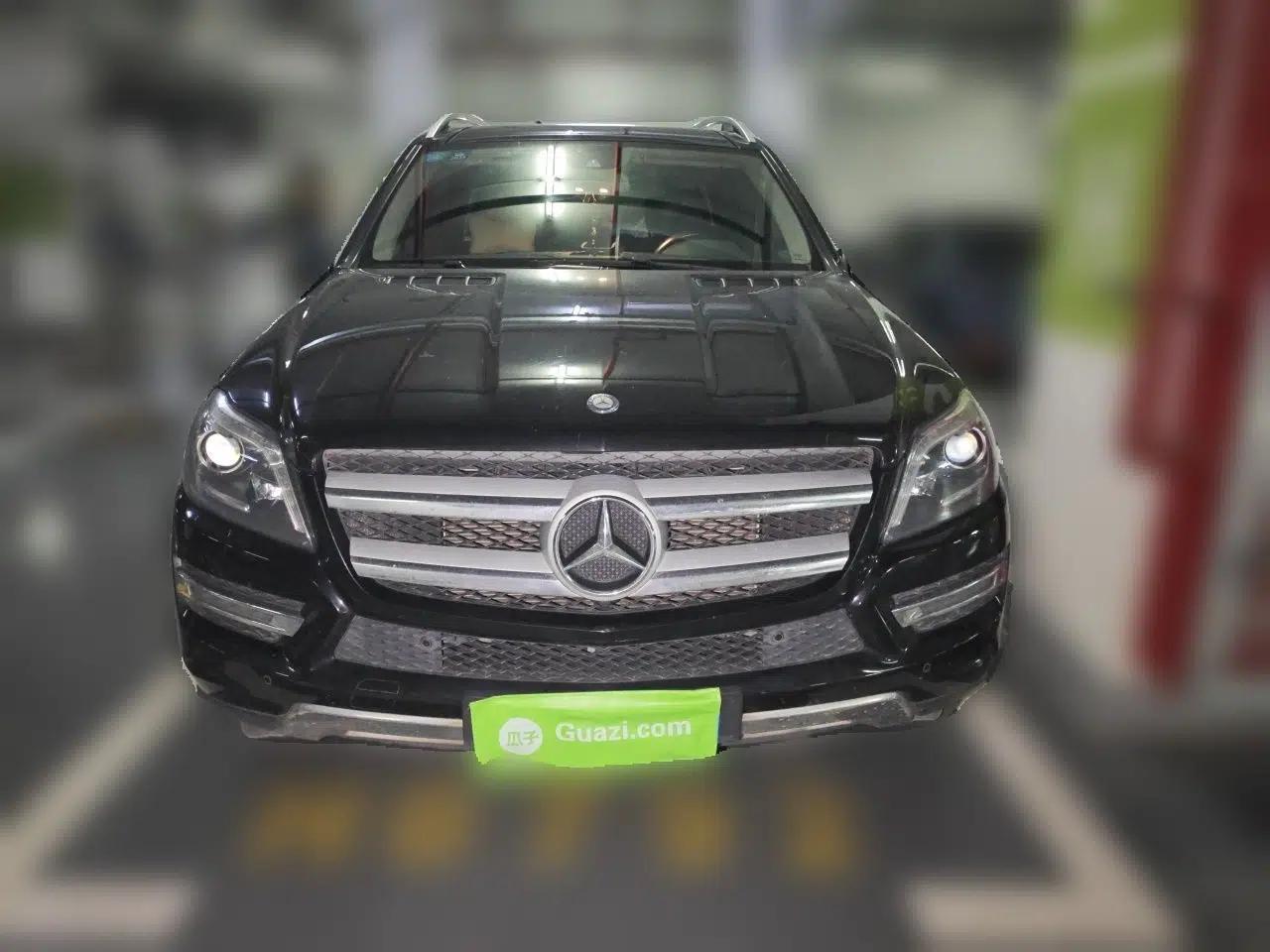 Mercedes-Benz GL-Class 2014 GL 400 4MATIC Dynamic Model — миниатюра 2