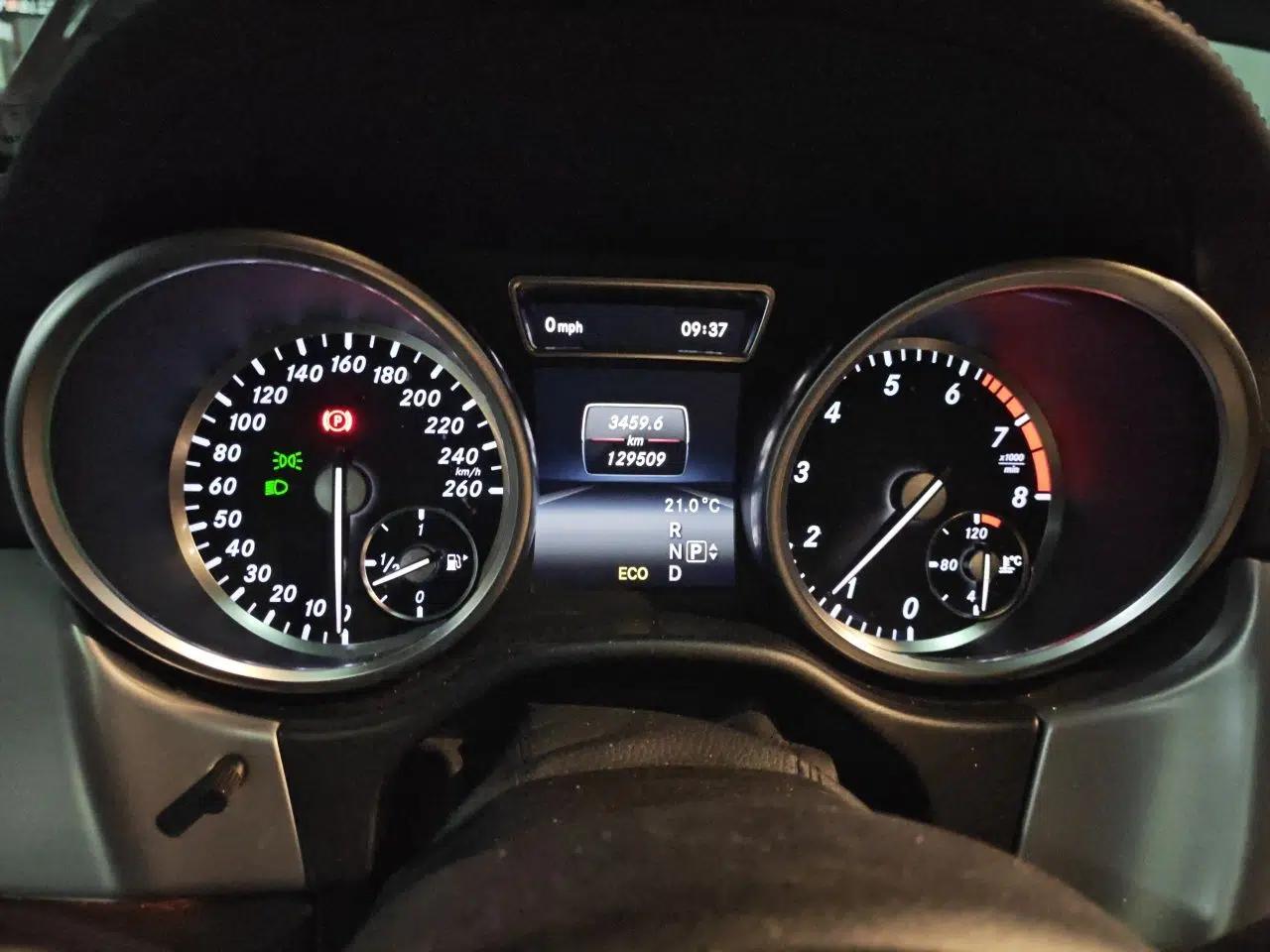 Mercedes-Benz GL-Class 2014 GL 400 4MATIC Dynamic Model — миниатюра 12