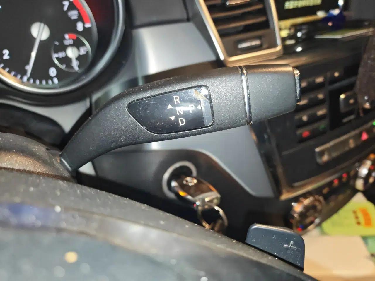 Mercedes-Benz GL-Class 2014 GL 400 4MATIC Dynamic Model — миниатюра 15