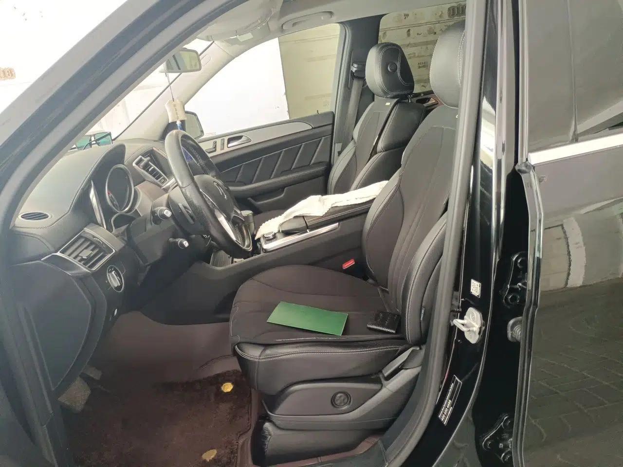 Mercedes-Benz GL-Class 2015 GL 400 4MATIC Dynamic Model — миниатюра 16