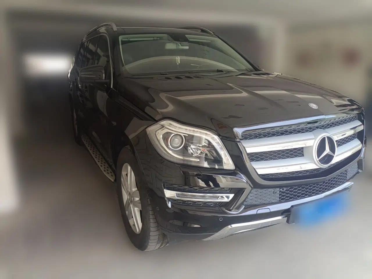 Mercedes-Benz GL-Class 2015 GL 400 4MATIC Dynamic Model — миниатюра 3