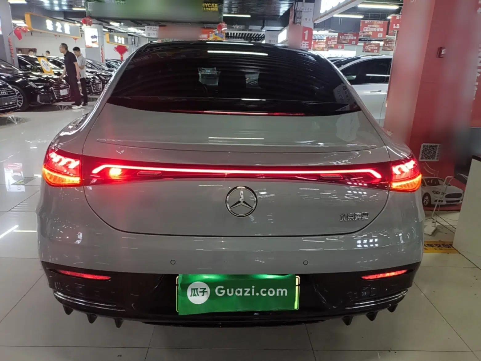 Mercedes-Benz EQE 2022 350 Luxury Edition — миниатюра 5