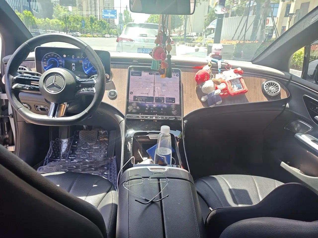 Mercedes-Benz EQE 2022 350 Luxury Edition — миниатюра 10