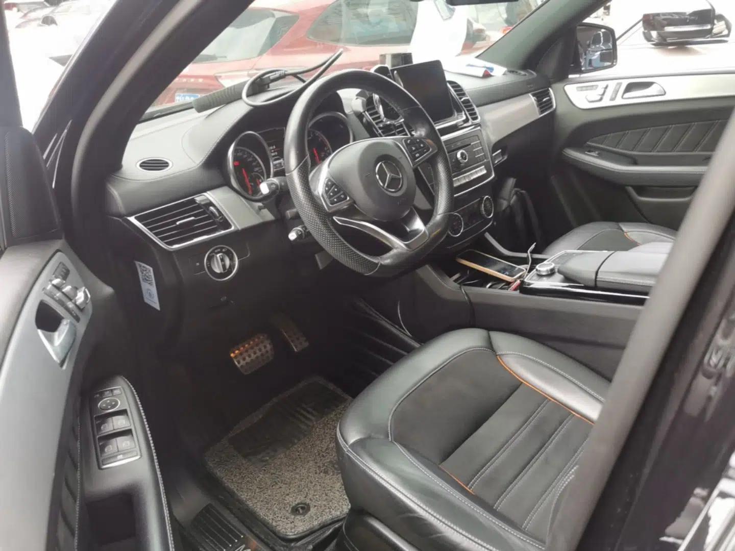 Mercedes-Benz GLE Coupe AMG 2017 AMG GLE 43 4MATIC Coupe SUV — миниатюра 19