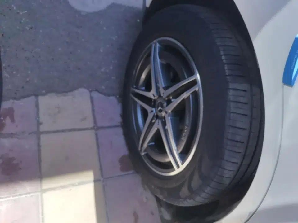 Mercedes-Benz EQC 2021 EQC 400 4MATIC — миниатюра 10