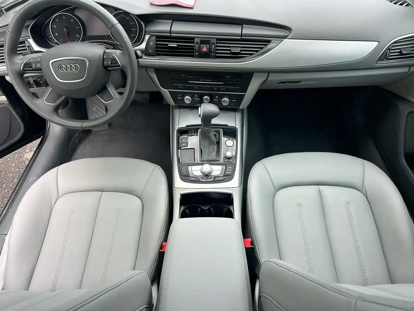 Audi A6L 2012 TFSI Standard Edition — миниатюра 10
