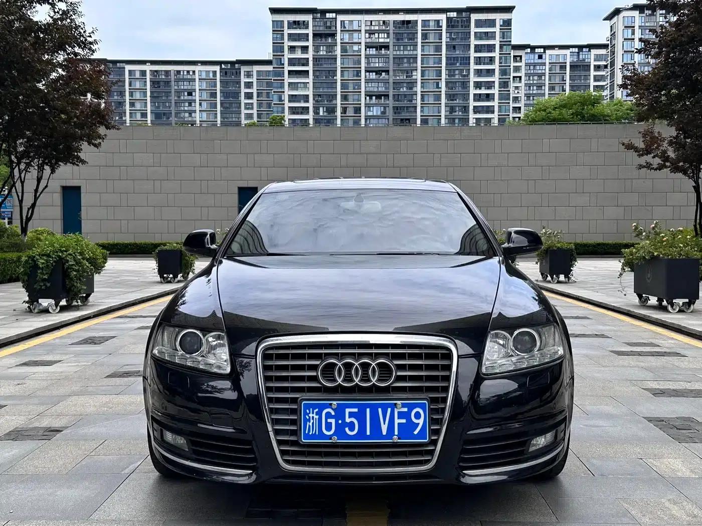Audi A6L 2011 2.0 TFSI Automatic Standard Edition — миниатюра 2