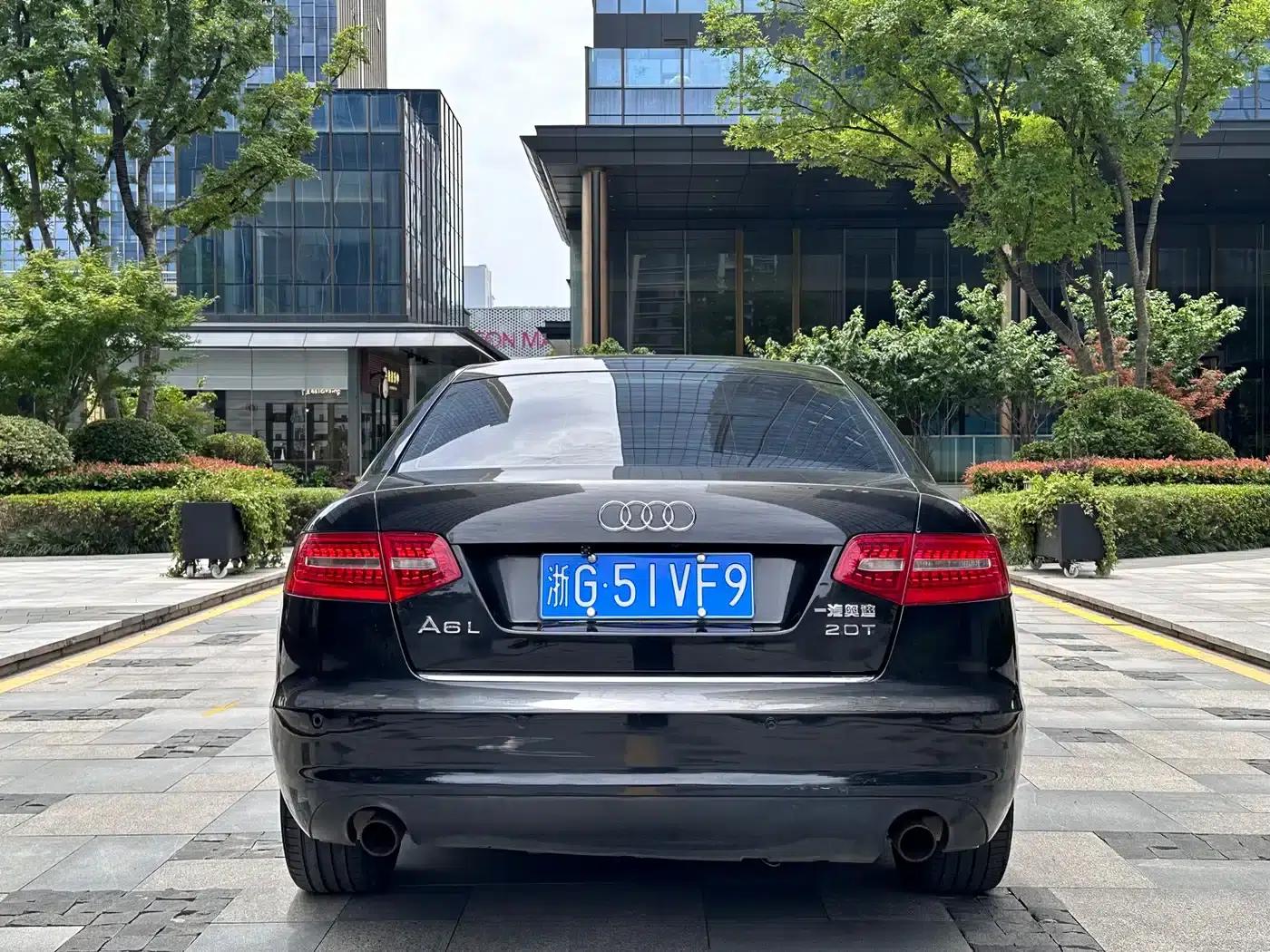 Audi A6L 2011 2.0 TFSI Automatic Standard Edition — миниатюра 5