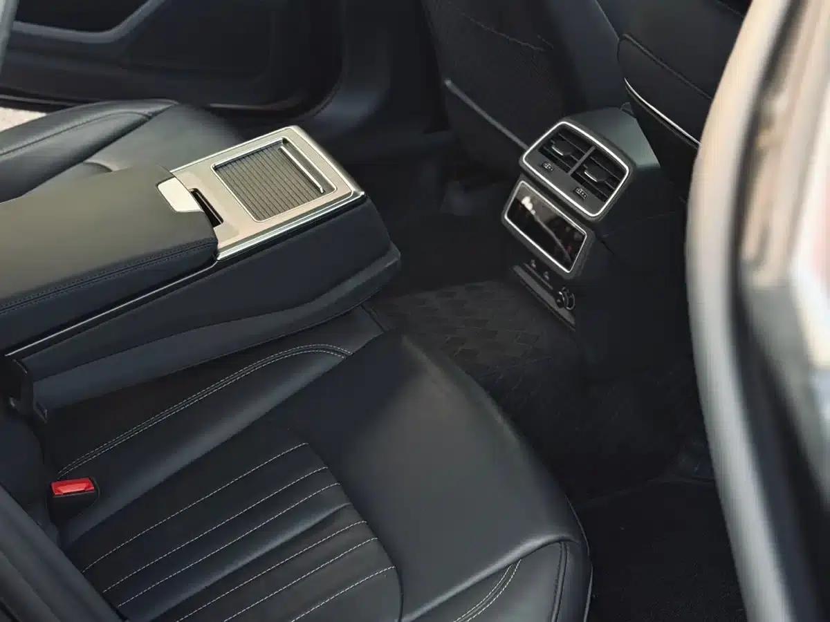 Audi A6L 2024 45 TFSI Premium Elegance — миниатюра 16