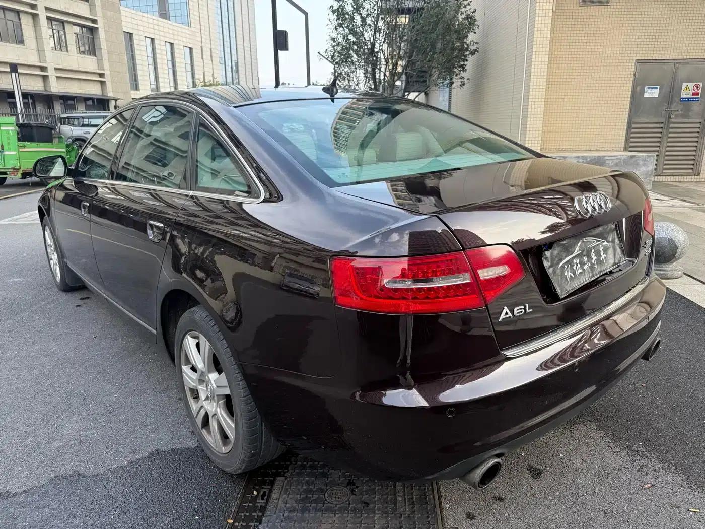 Audi A6L 2009 2.8 FSI Comfort & Entertainment Model — миниатюра 5