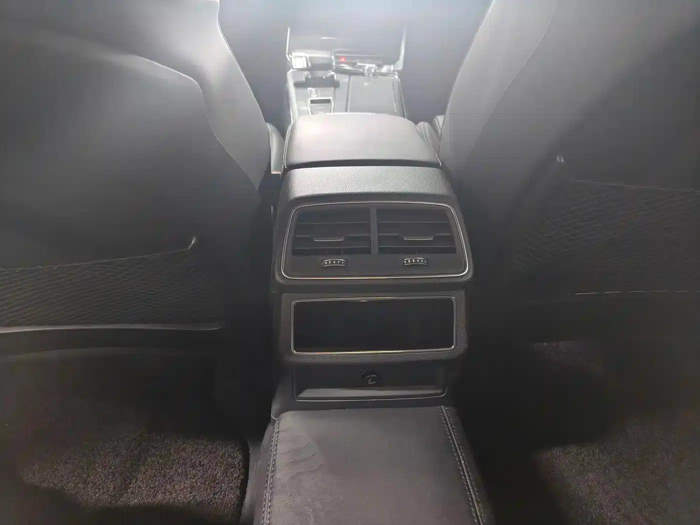 Audi A6L 2020 45 TFSI quattro Premium Dynamic Edition — миниатюра 16