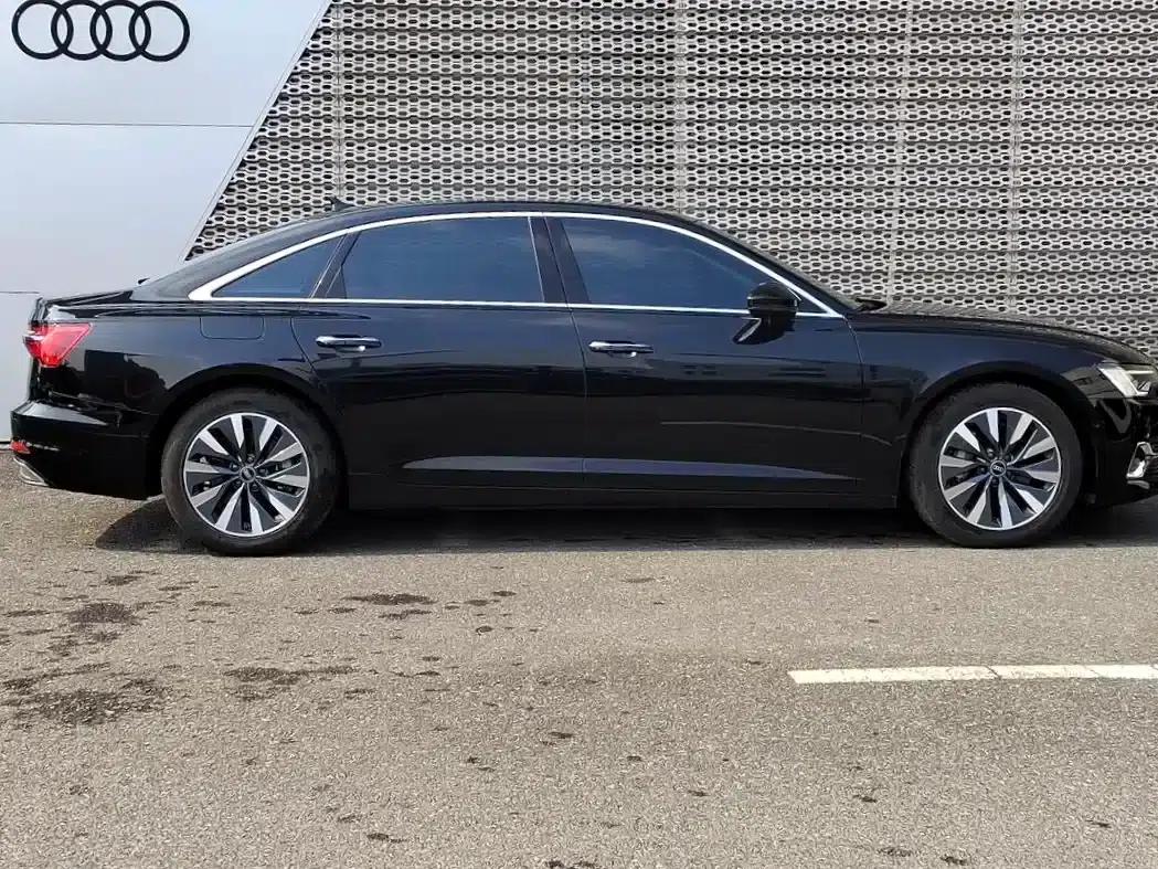 Audi A6L 2023 45 TFSI Premium Elegance — миниатюра 4