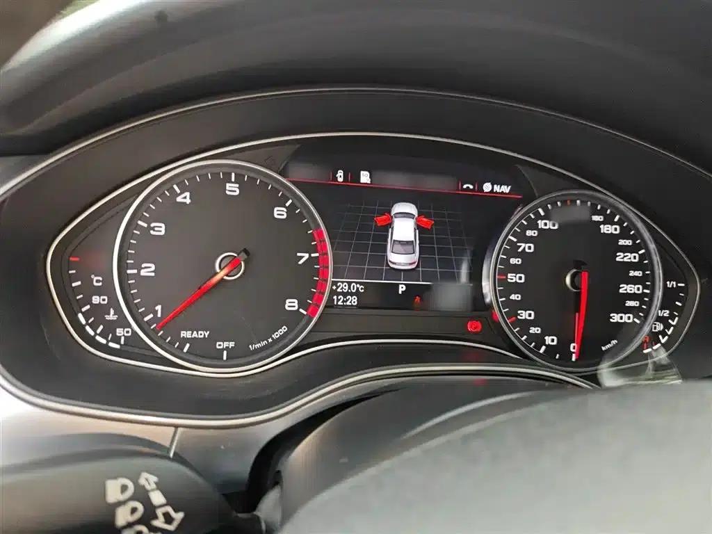 Audi A6L 2018 30th Anniversary Edition TFSI Progressive — миниатюра 4