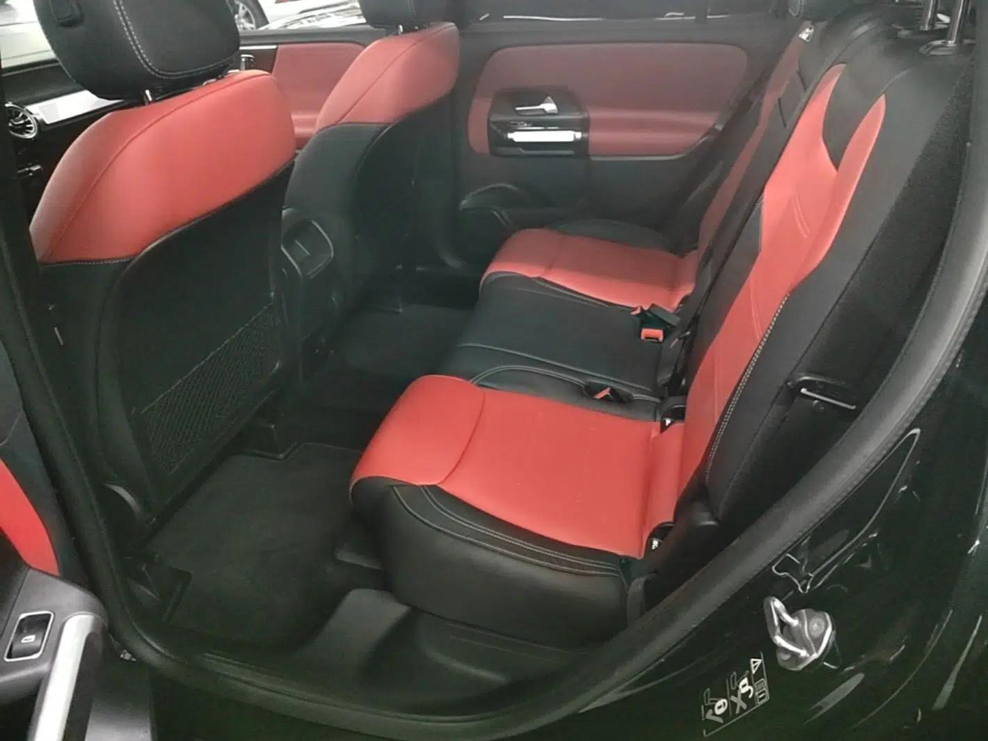 Mercedes-Benz GLB AMG 2022 AMG GLB 35 4MATIC — миниатюра 19