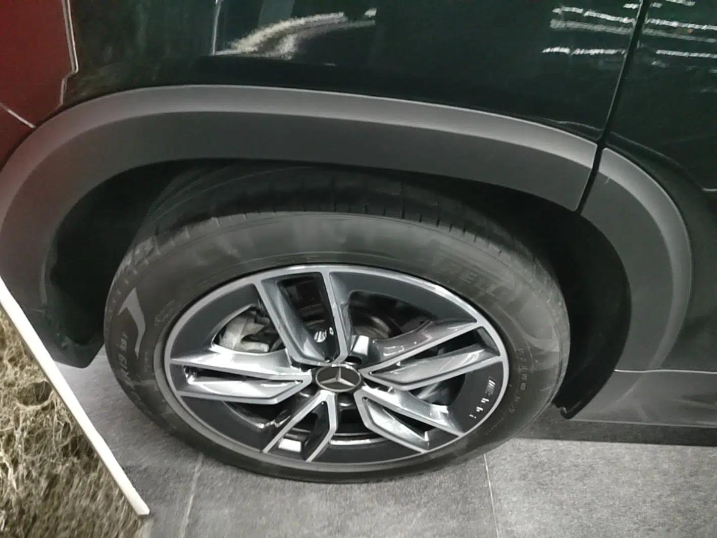 Mercedes-Benz GLB AMG 2022 AMG GLB 35 4MATIC — миниатюра 10