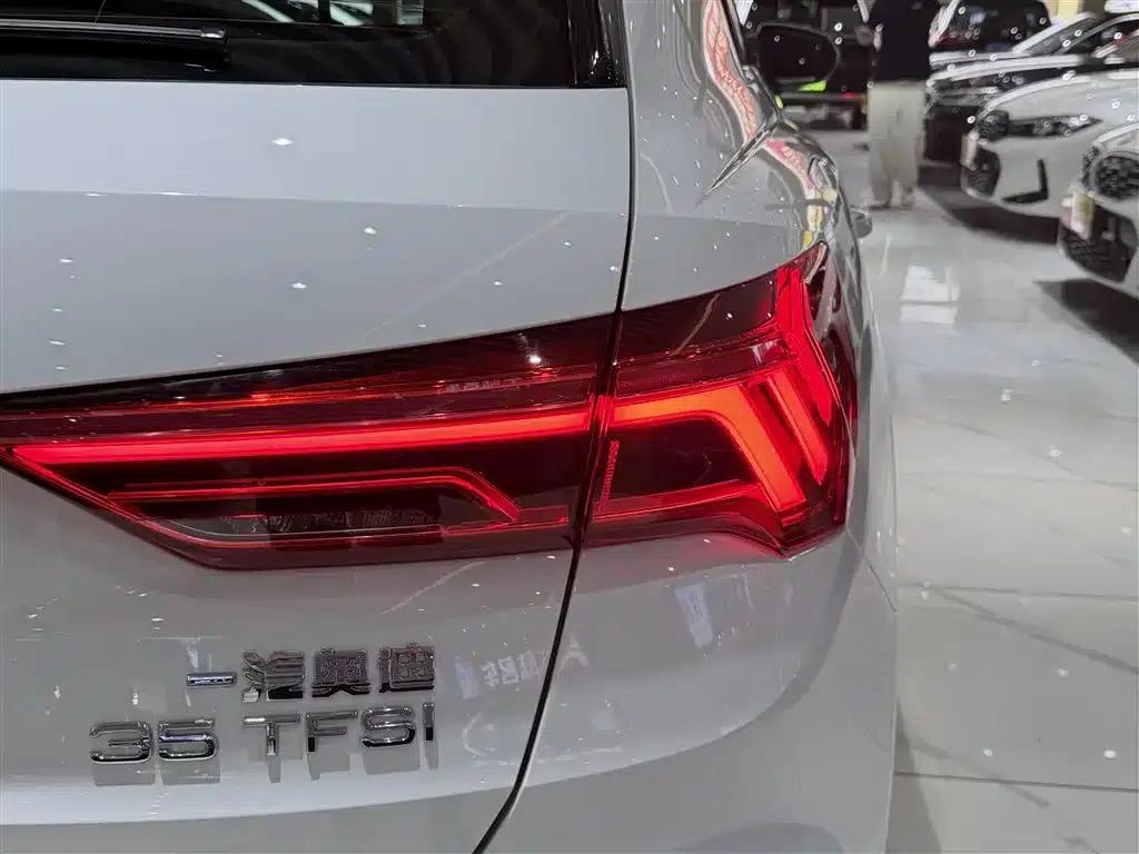 Audi Q3 2024 35 TFSI Fashion Dynamic Edition — миниатюра 8