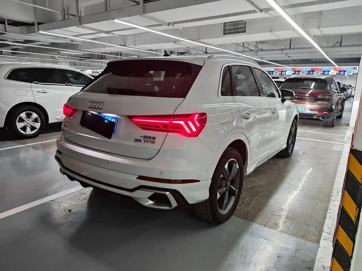 Audi Q3 2024 35 TFSI Fashion Dynamic Edition — миниатюра 13