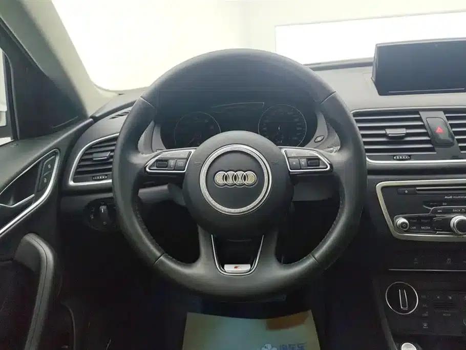 Audi Q3 2018 30th Anniversary Edition 35 TFSI Fashion Model — миниатюра 15
