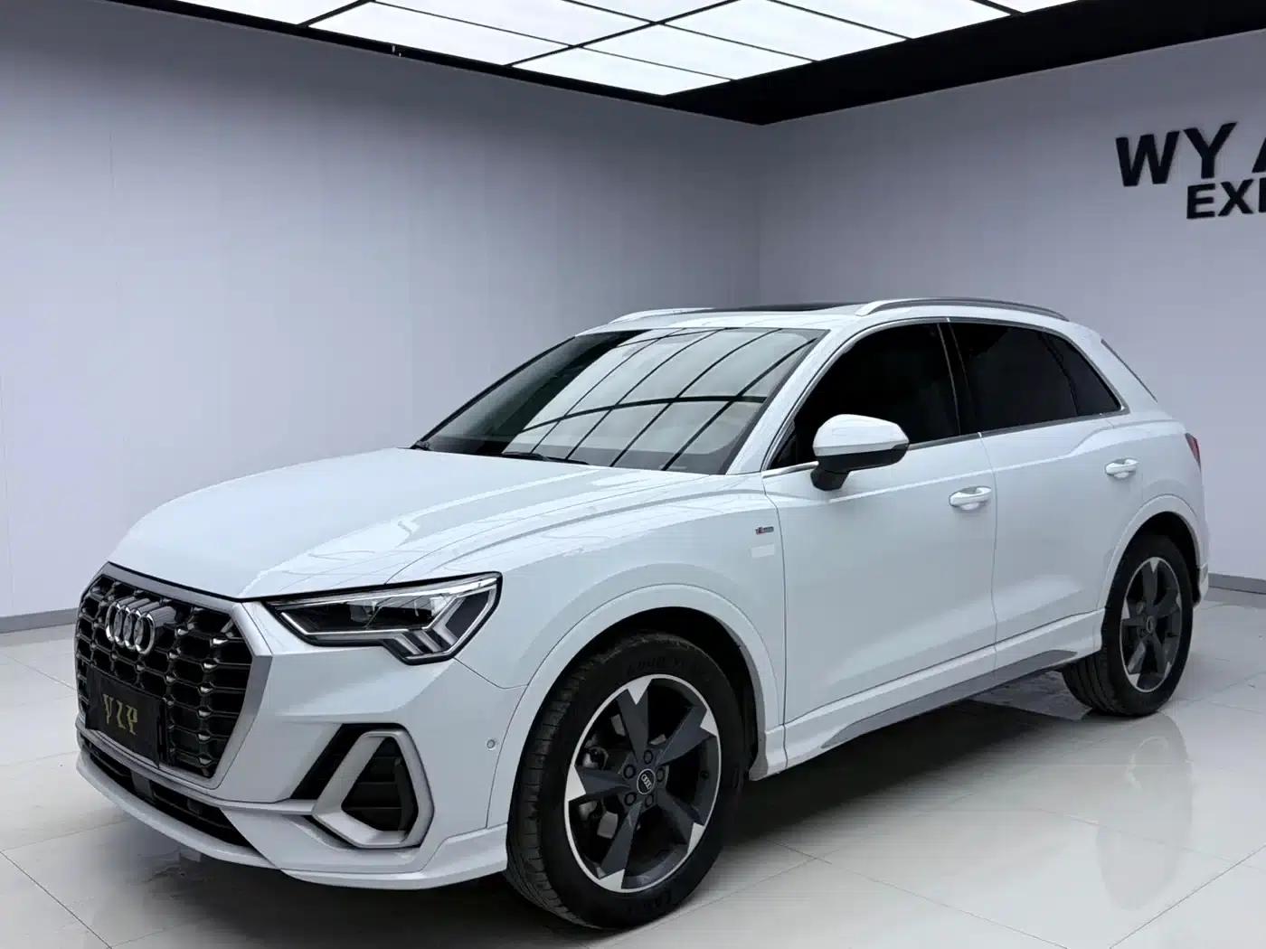 Audi Q3 2022 35 TFSI Fashion Dynamic Edition — миниатюра 1