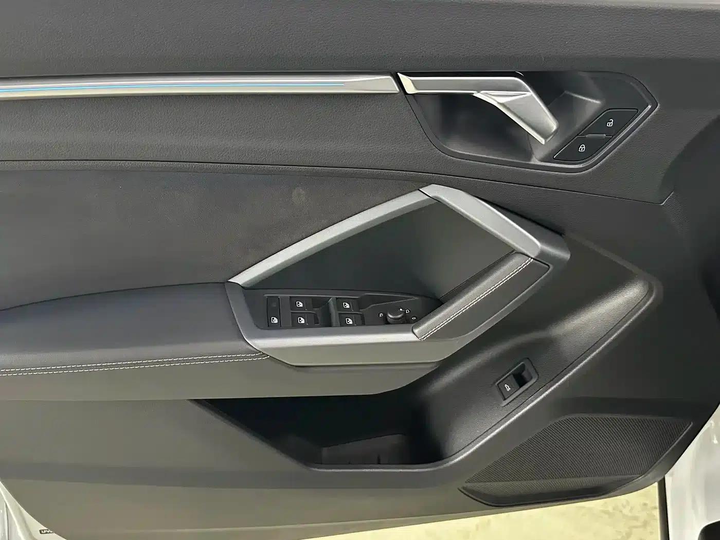 Audi Q3 2024 35 TFSI Fashion Dynamic Edition — миниатюра 11