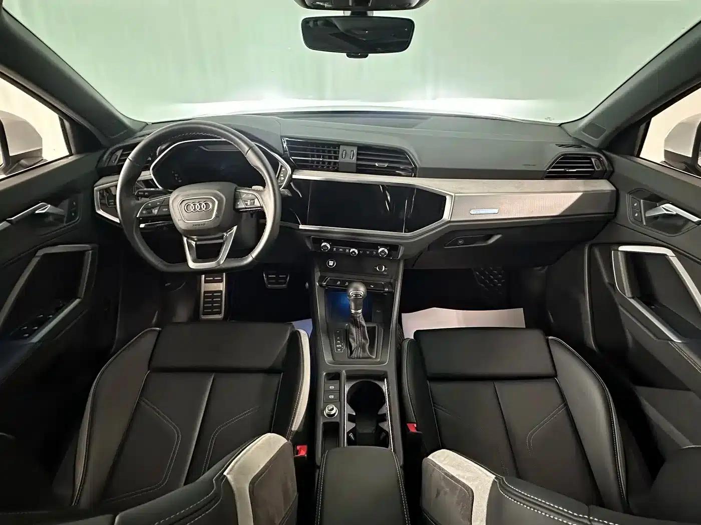 Audi Q3 2024 35 TFSI Fashion Dynamic Edition — миниатюра 4