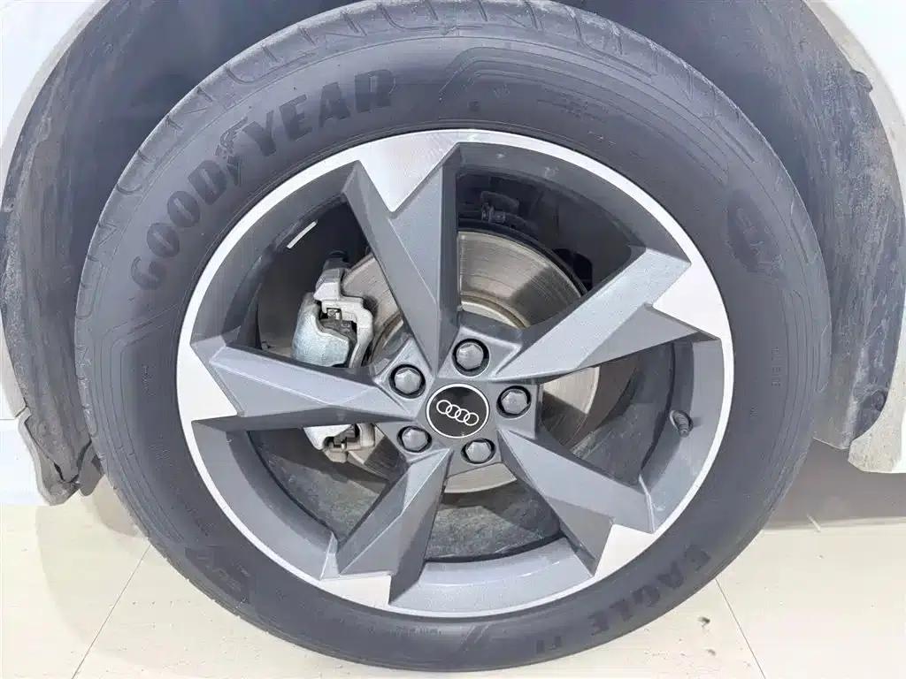 Audi Q3 2022 35 TFSI Fashion Dynamic Edition — миниатюра 16